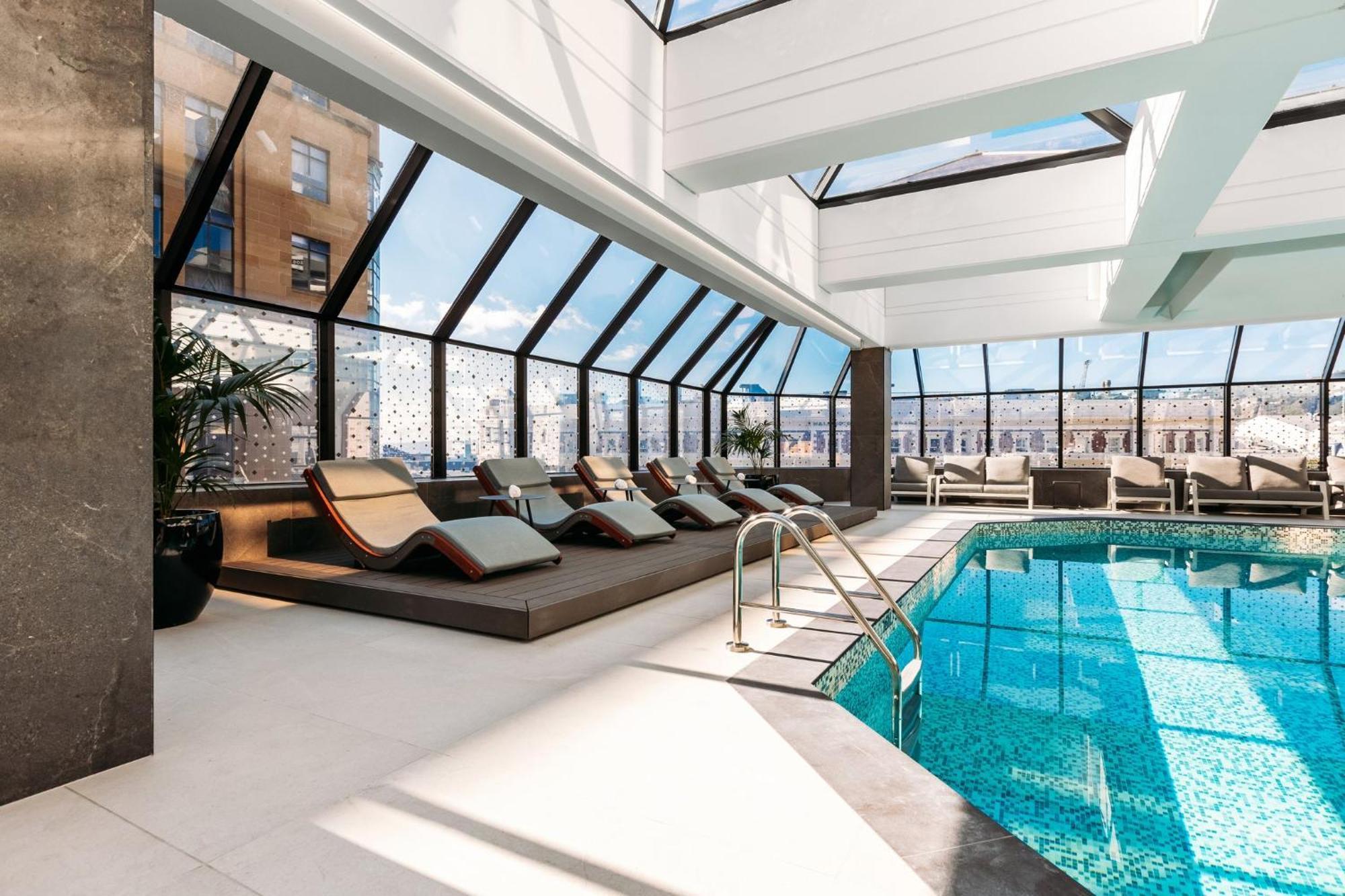 Intercontinental Wellington By Ihg Hotel Luaran gambar The pool at the 100 East 53rd Street building