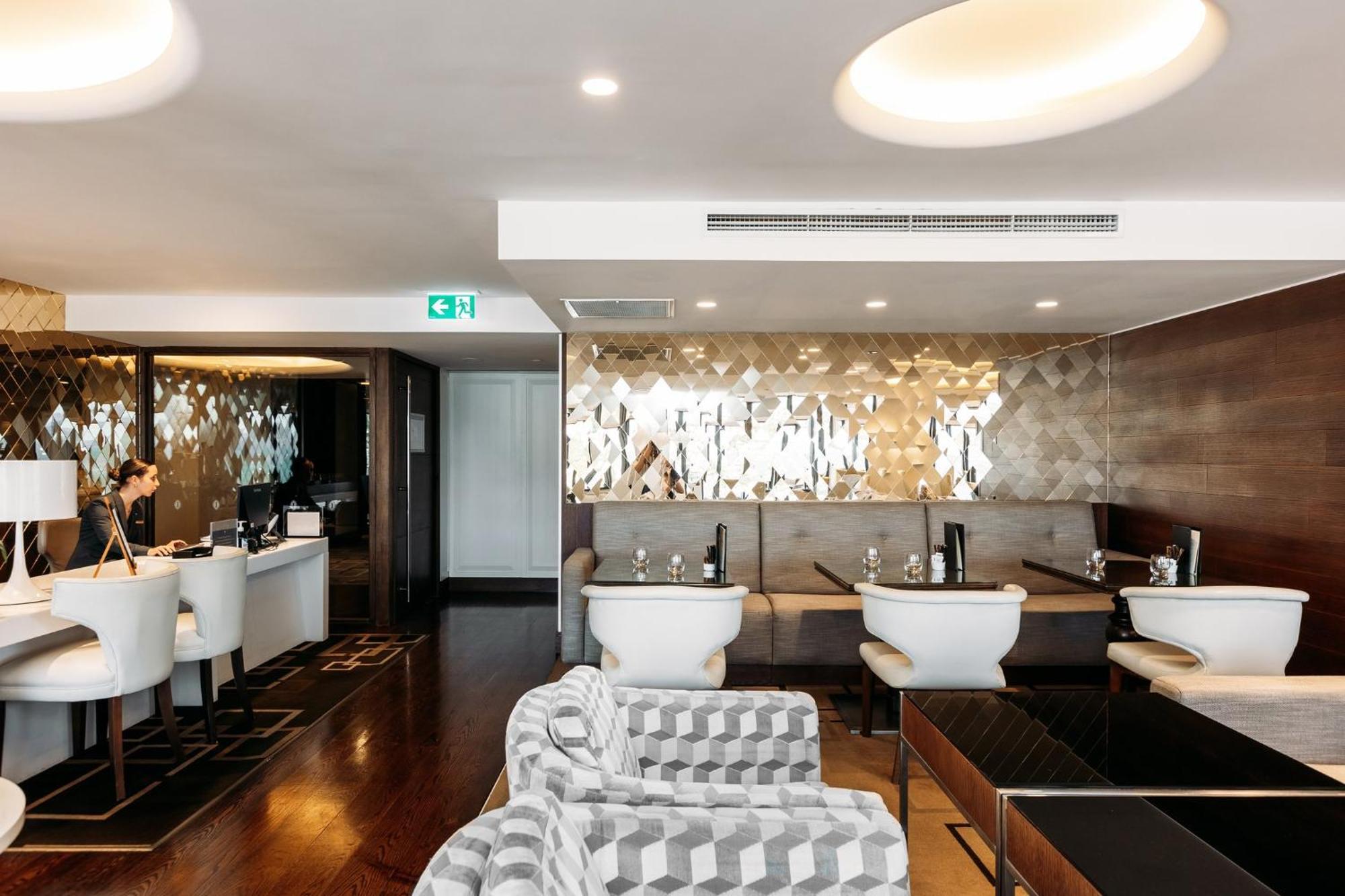 Intercontinental Wellington By Ihg Hotel Luaran gambar The interior of the lounge